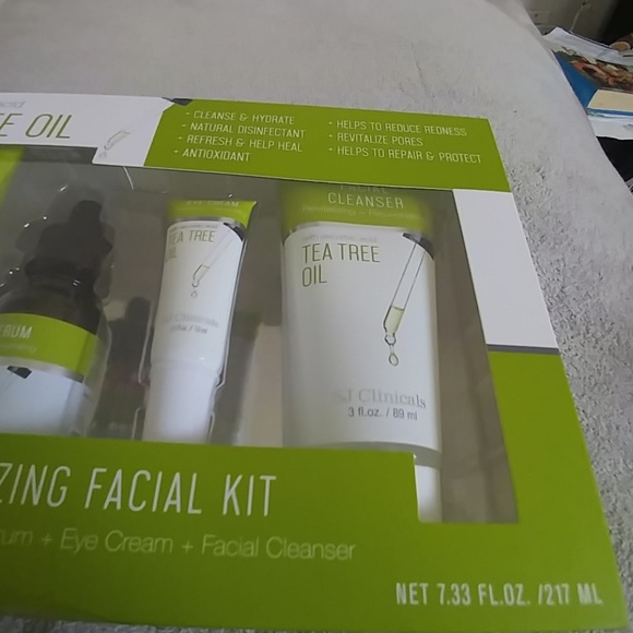 sj clinicals tea tree facial cleanser